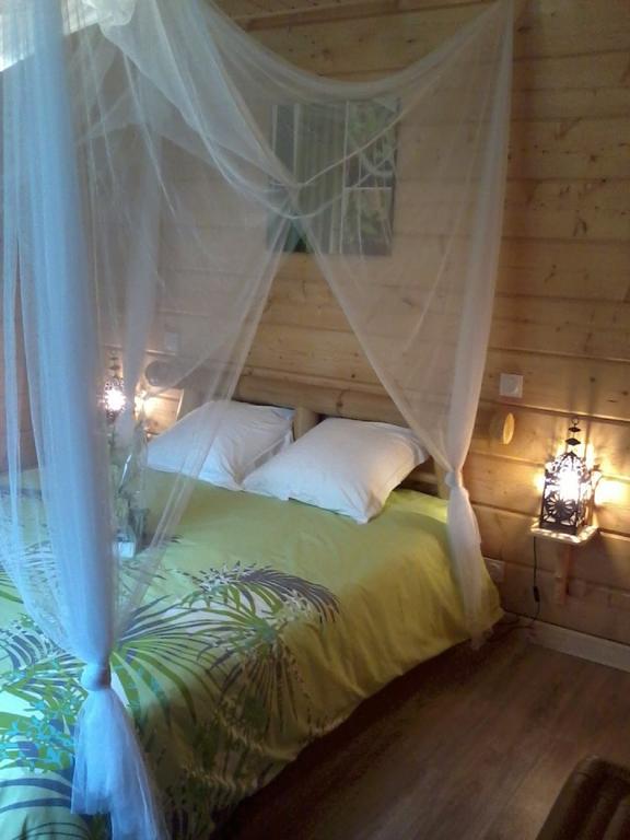 Le Chalet Des 4 Saisons Panzió Mers-sur-Indre Szoba fotó