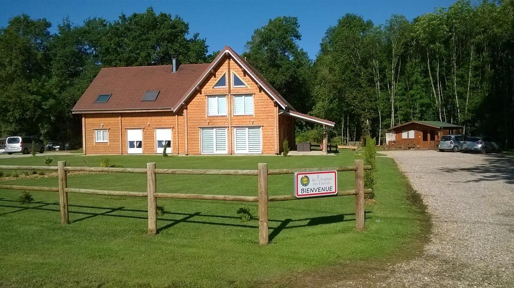 Le Chalet Des 4 Saisons Panzió Mers-sur-Indre Kültér fotó